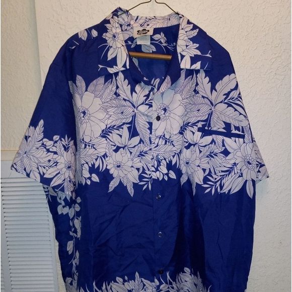 Hilo Hattie Other - Hilo Hattie Hawaiian Short Sleeve Shirt